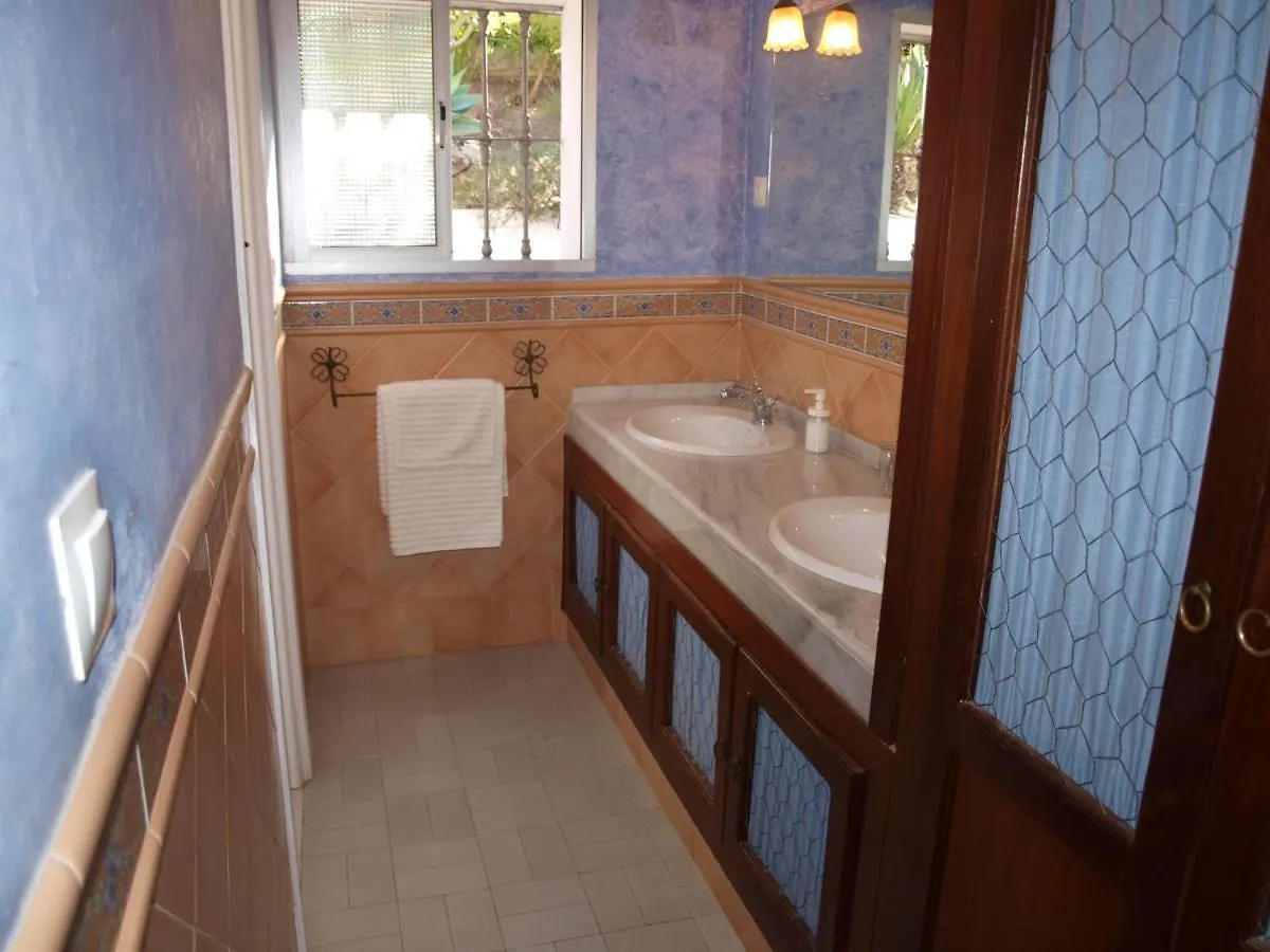 Acogedora Y Amplia Villa Con Piscina Málaga Vakantiehuis
