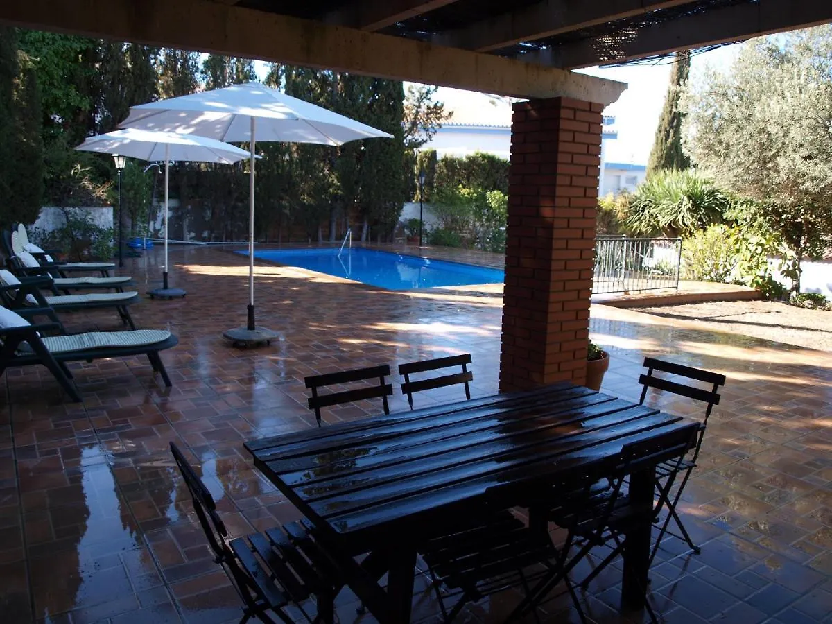 Acogedora Y Amplia Villa Con Piscina Málaga