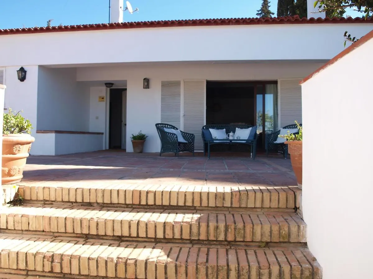 Acogedora Y Amplia Villa Con Piscina Malaga 0*,