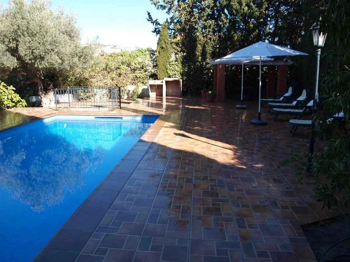 Acogedora Y Amplia Villa Con Piscina Malaga